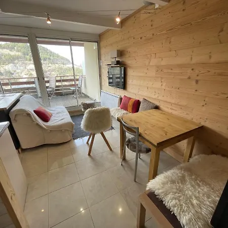 Appartement le champas à Enchastrayes Extérieur photo
